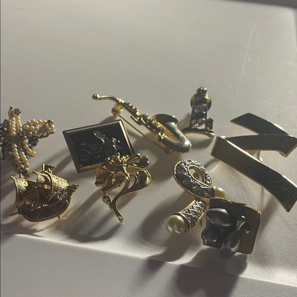 Gold Tone Vintage Brooch and Pin Lot - Pearl & Rhinestone Accents